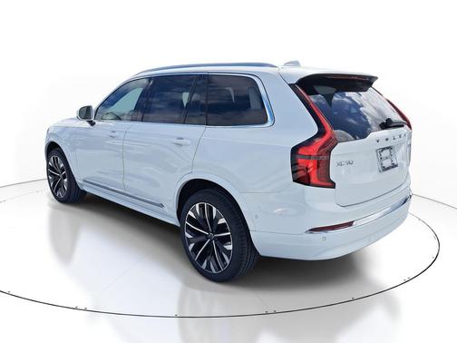 Crystal White Pearl 2026 Volvo XC90 Ultra, B6 AWD Gas (mild hybrid), Gasoline, Bright, 7 Seats