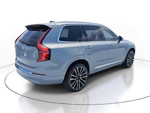 2026 Volvo XC90 B5 Plus 7-Seater