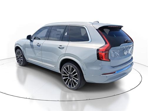 2026 Volvo XC90 B5 Plus 7-Seater