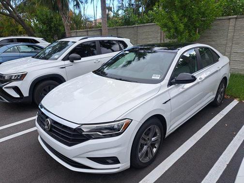 2021 Volkswagen Jetta 1.4T R-Line