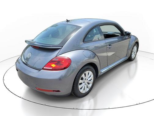 Platinum Gray Metallic 2019 Volkswagen Beetle 2.0T S
