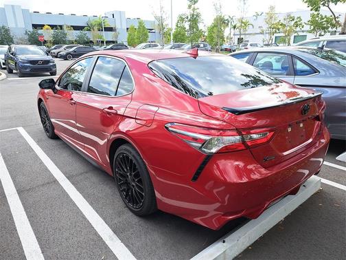 2020 Toyota Camry SE