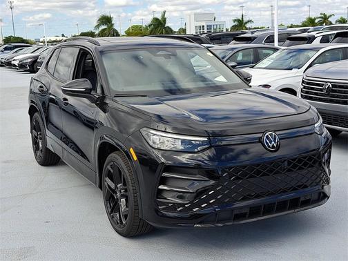 2026 Volkswagen Tiguan 2.0T SE R-Line Black