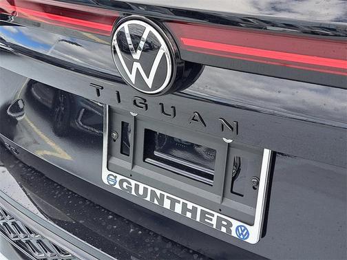 2026 Volkswagen Tiguan 2.0T SE R-Line Black