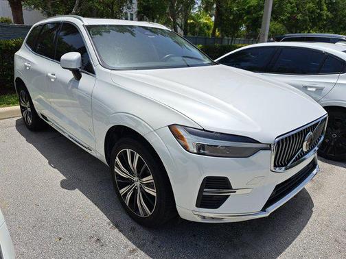 2022 Volvo XC60 B5 Inscription