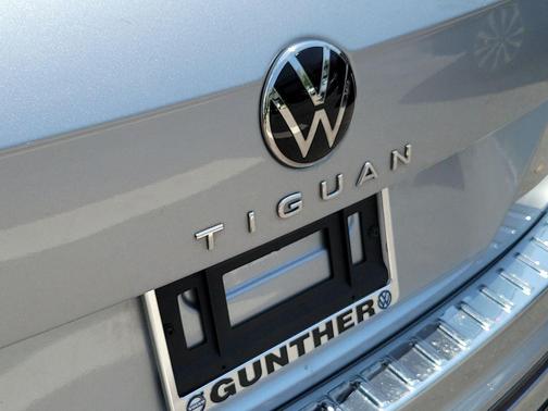 Pyrite Silver Metallic 2023 Volkswagen Tiguan 2.0T SE R-Line Black
