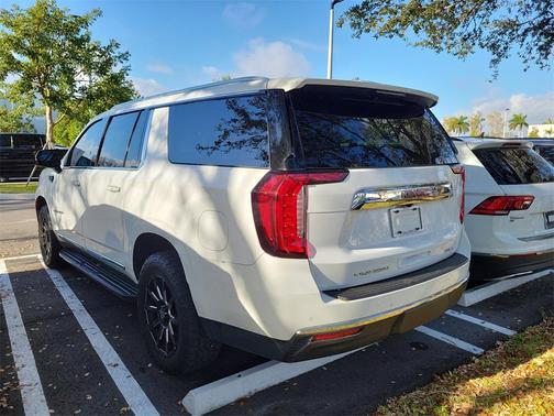 2021 GMC Yukon XL SLT