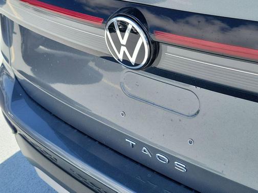 Platinum Gray Metallic 2026 Volkswagen Taos S