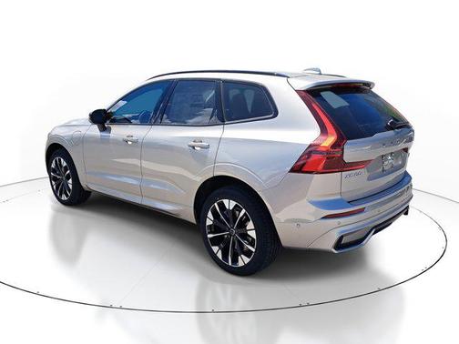 2026 Volvo XC60 Plug-In Hybrid T8 Ultra