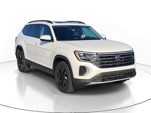opal white pearl 2026 Volkswagen Atlas 2.0T SE w/Technology