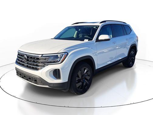 opal white pearl 2026 Volkswagen Atlas 2.0T SE w/Technology