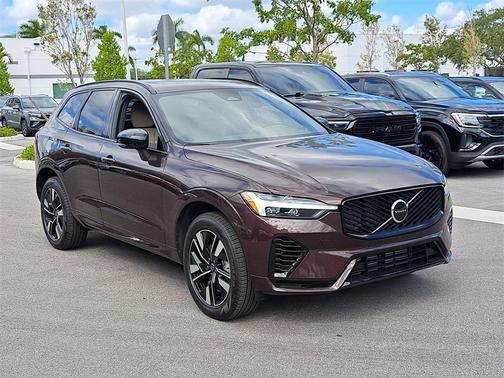 2026 Volvo XC60 Plug-In Hybrid T8 Core