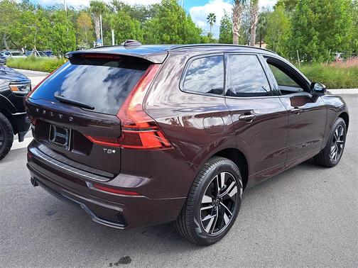 2026 Volvo XC60 Plug-In Hybrid T8 Core
