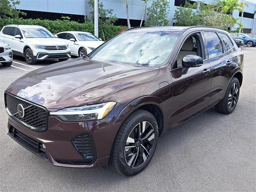 2026 Volvo XC60 Plug-In Hybrid T8 Core