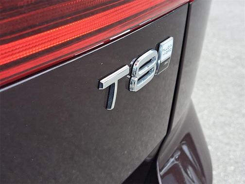 2026 Volvo XC60 Plug-In Hybrid T8 Core