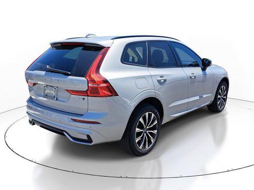 2025 Volvo XC60 B5 Core