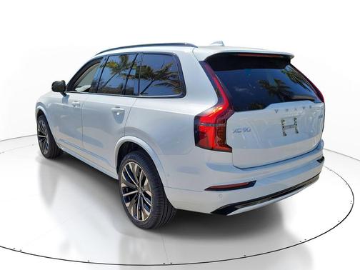 2026 Volvo XC90 Ultra Dark Theme, B6 AWD Gas (mild hybrid), Gasoline, 7 Seats