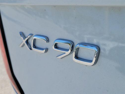 2026 Volvo XC90 Ultra Dark Theme, B6 AWD Gas (mild hybrid), Gasoline, 7 Seats