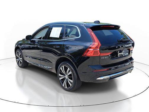 2022 Volvo XC60 Recharge Plug-In Hybrid T8 Inscription