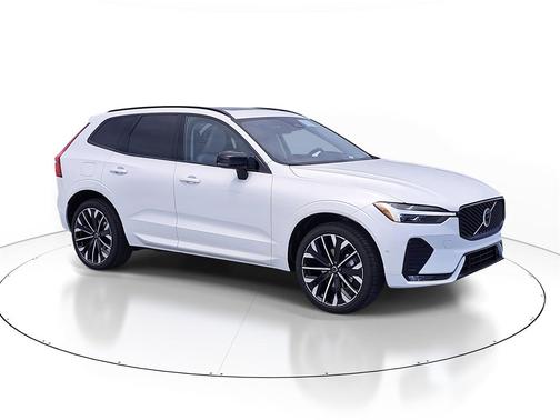 2026 Volvo XC60 B5 Ultra