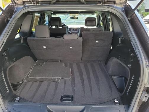 2019 Jeep Grand Cherokee Laredo