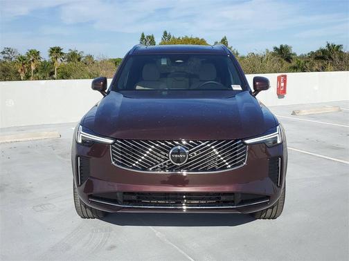 2025 Volvo XC90 B6 Core
