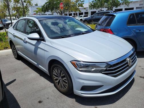 White Silver Metallic 2019 Volkswagen Jetta 1.4T SE