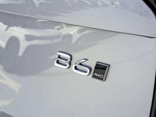 Vapour Grey Metallic 2026 Volvo XC90 Plus, B6 AWD Gas (mild hybrid), Gasoline, Bright, 7 Seats