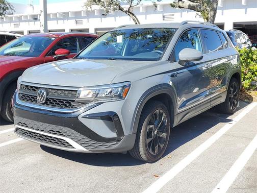 2024 Volkswagen Taos 1.5T SE