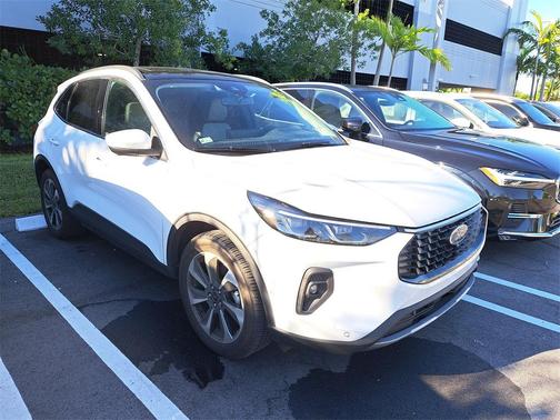 2024 Ford Escape Platinum