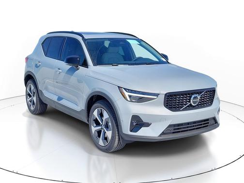 2026 Volvo XC40 Plus, B5 AWD Gas (mild hybrid), Dark