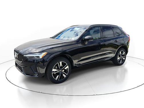 2026 Volvo XC60 B5 Core