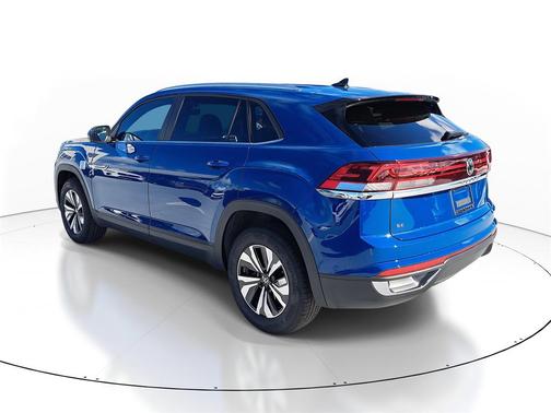 2025 Volkswagen Atlas Cross Sport 2.0T SE