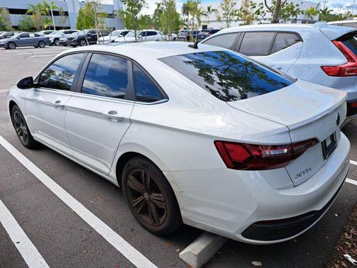 2023 Volkswagen Jetta 1.5T SE