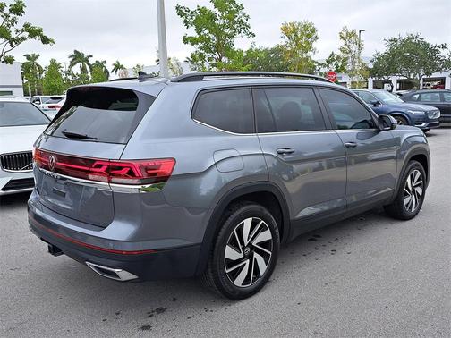 2025 Volkswagen Atlas 2.0T SE w/Technology
