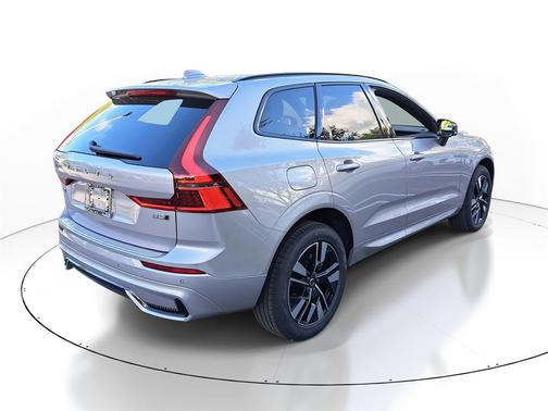 2026 Volvo XC60 B5 Core