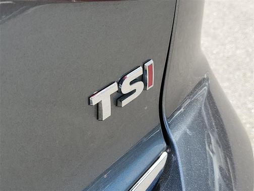 2017 Volkswagen Jetta 1.8T SEL