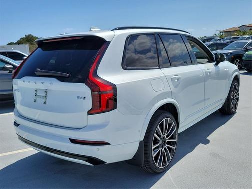 2026 Volvo XC90 Ultra Dark Theme, B6 AWD Gas (mild hybrid), Gasoline, 6 Seats