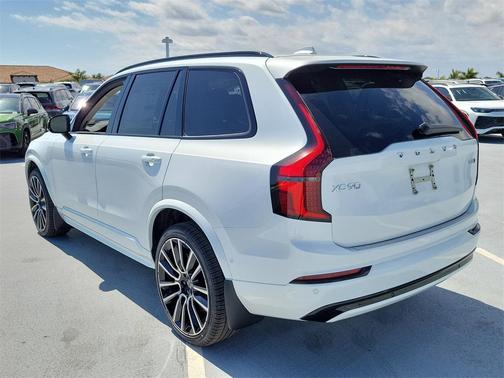 2026 Volvo XC90 Ultra Dark Theme, B6 AWD Gas (mild hybrid), Gasoline, 6 Seats