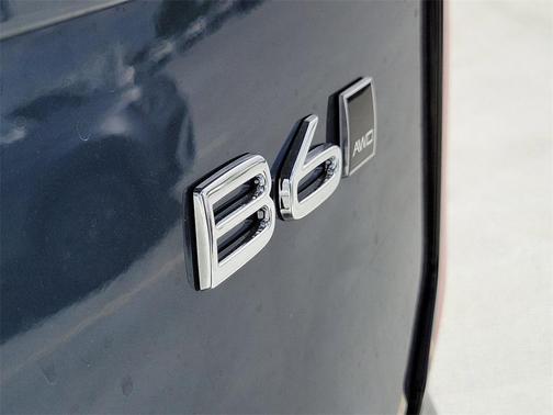 2026 Volvo XC90 Plus, B6 AWD Gas (mild hybrid), Gasoline, Bright, 7 Seats