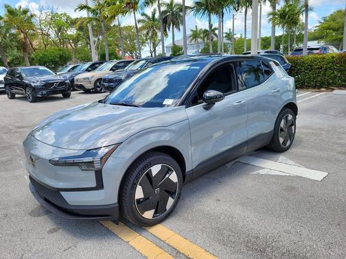 Vapour Grey Metallic 2026 Volvo EX30 Plus, Single Motor, Fuly electric