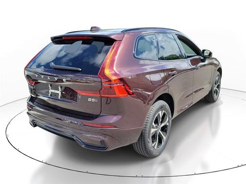 2026 Volvo XC60 B5 Core