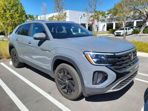 2024 Volkswagen Atlas Cross Sport 2.0T SE w/Technology