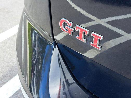 2019 Volkswagen Golf GTI 2.0T S 4-Door