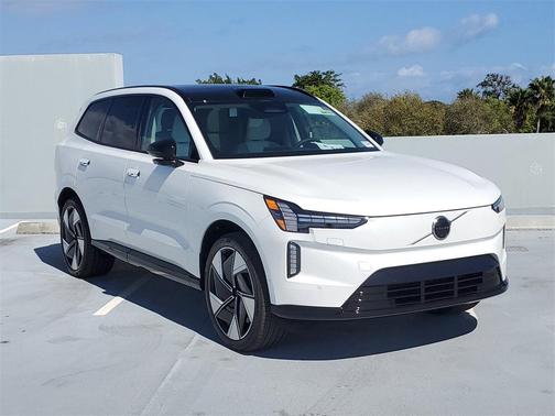 2025 Volvo EX90 Twin Motor Performance Plus 6-Seater