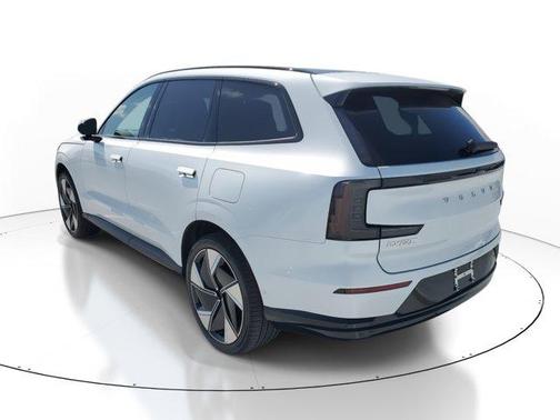 2025 Volvo EX90 Twin Motor Performance Plus 6-Seater