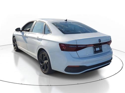 2026 Volkswagen Jetta 1.4T SE