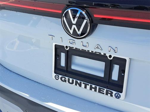 2025 Volkswagen Tiguan 2.0T S
