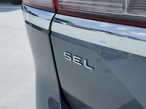 2025 Volkswagen Atlas 2.0T SEL Premium R-Line 4MOTION