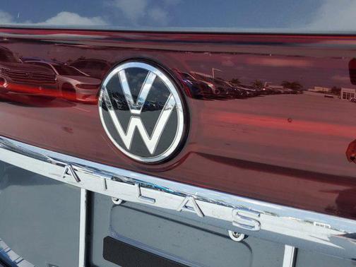 2025 Volkswagen Atlas 2.0T SEL Premium R-Line 4MOTION
